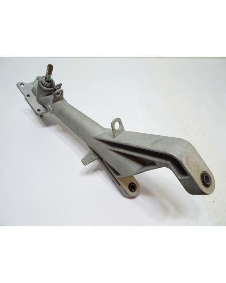 Chatenet CH26/CH40/CH46, bärarm vänster bak