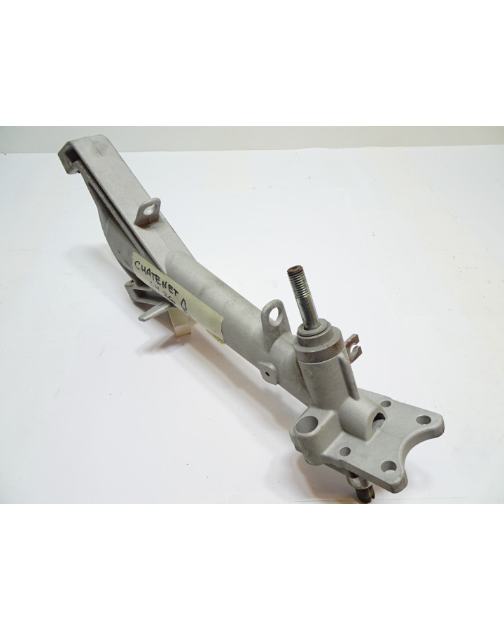 Chatenet CH26/CH40/CH46, bärarm höger bak