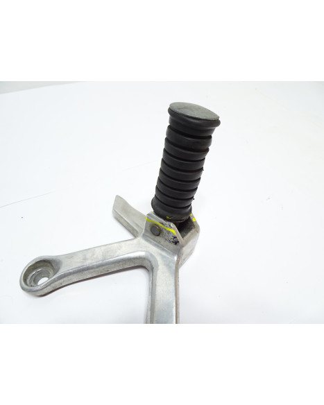 Yamaha XT600E, passagerarfotpinne vänster komplett