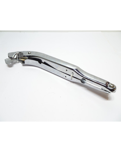 Suzuki VZ 800 Marauder, fäste bakskärm 2