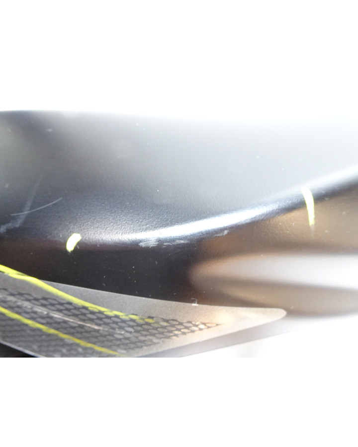 Aprilia SR50, bakre sidokåpa vänster