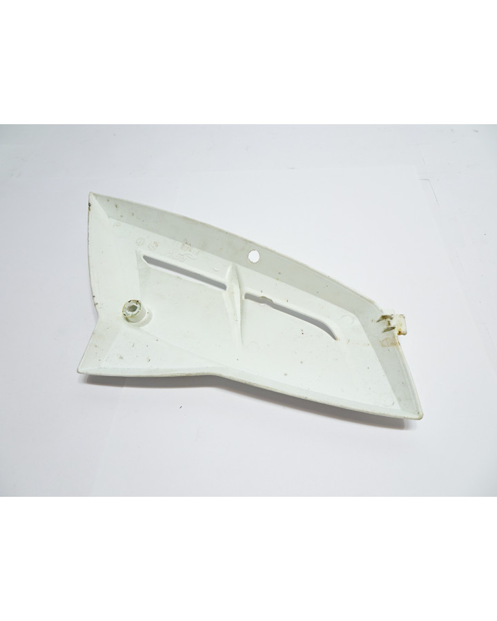 Dinli 450, kylarkåpa höger