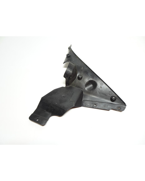 Yamaha FJR 1300, inre plastdetalj vänster fram