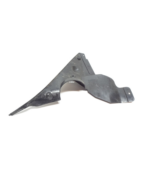 Yamaha FJR 1300, inre plastdetalj vänster fram