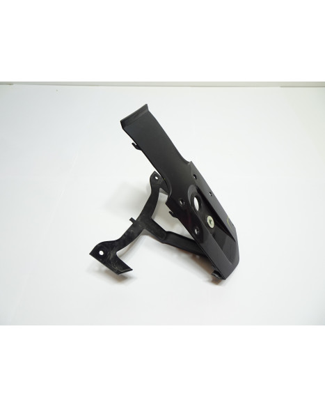 Yamaha FJR 1300, bakre mittkåpa