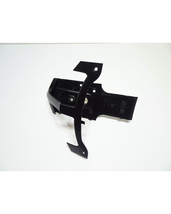 Yamaha FJR 1300, bakre mittkåpa