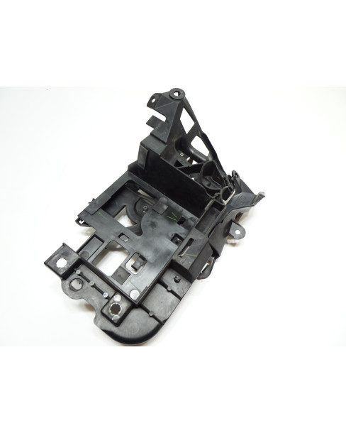 Yamaha FJR 1300, batterilåda 2