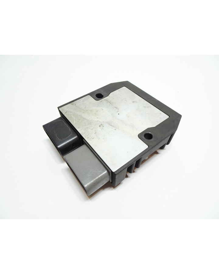 Yamaha FJR 1300, voltregulator