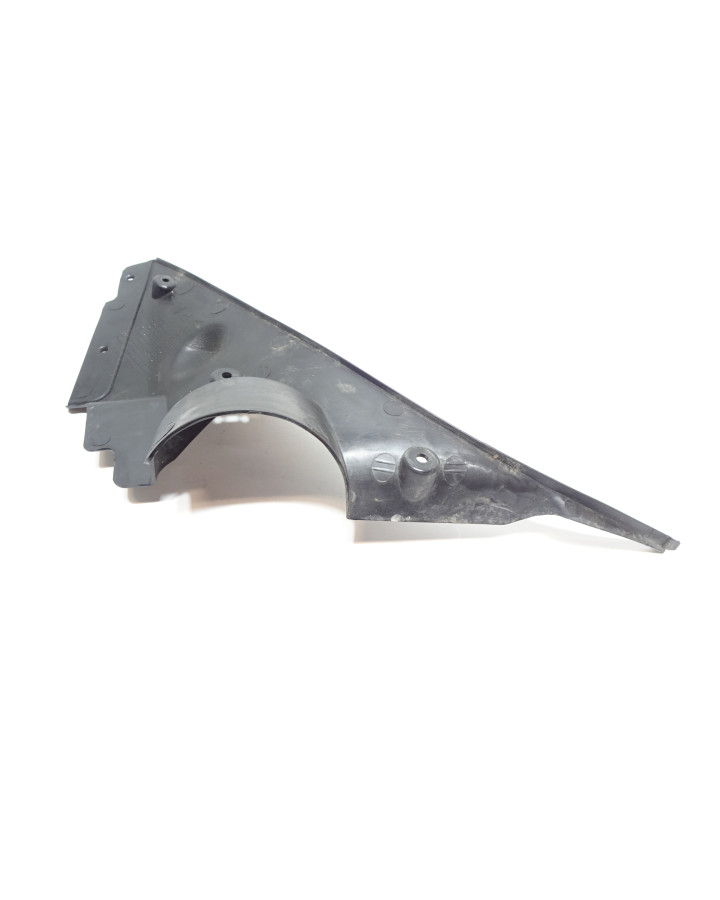 Yamaha FJR 1300, inre plastdetalj höger fram