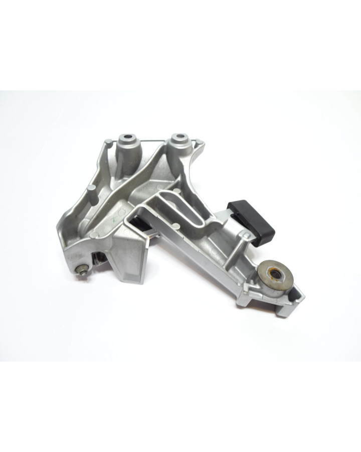 Yamaha FJR 1300, passagerarfotpinne höger komplett