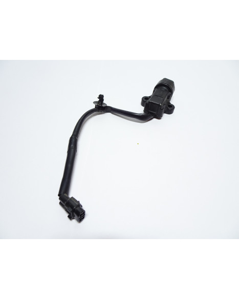 Yamaha XV950R Bolt, bromsljuskontakt bak