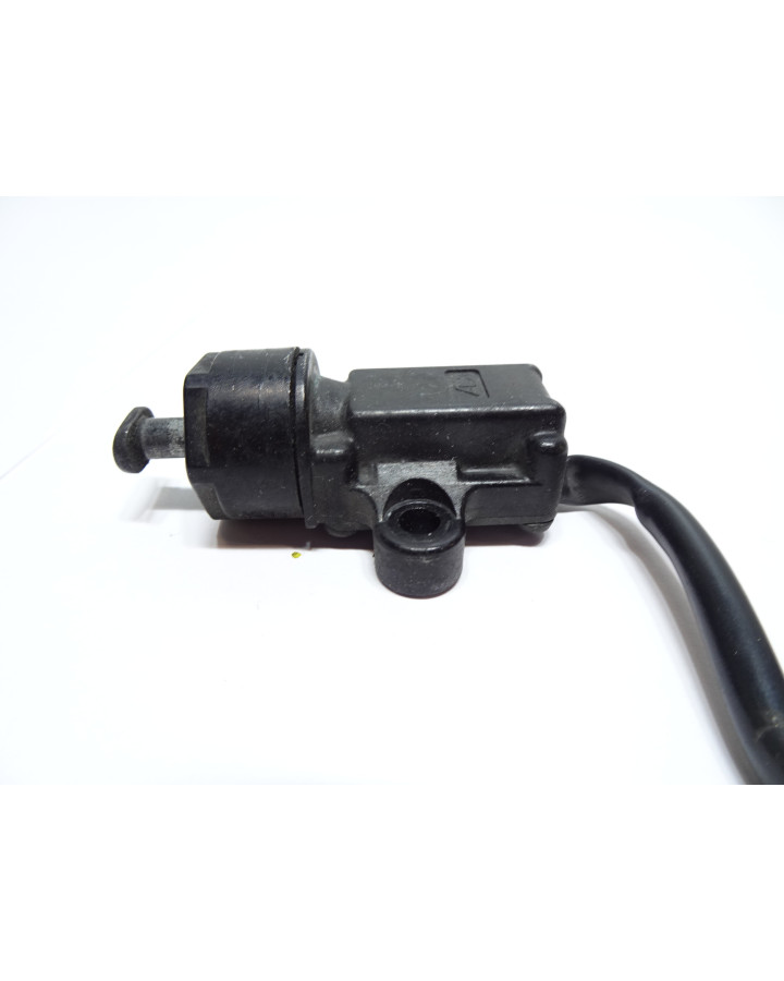 Yamaha XV950R Bolt, bromsljuskontakt bak