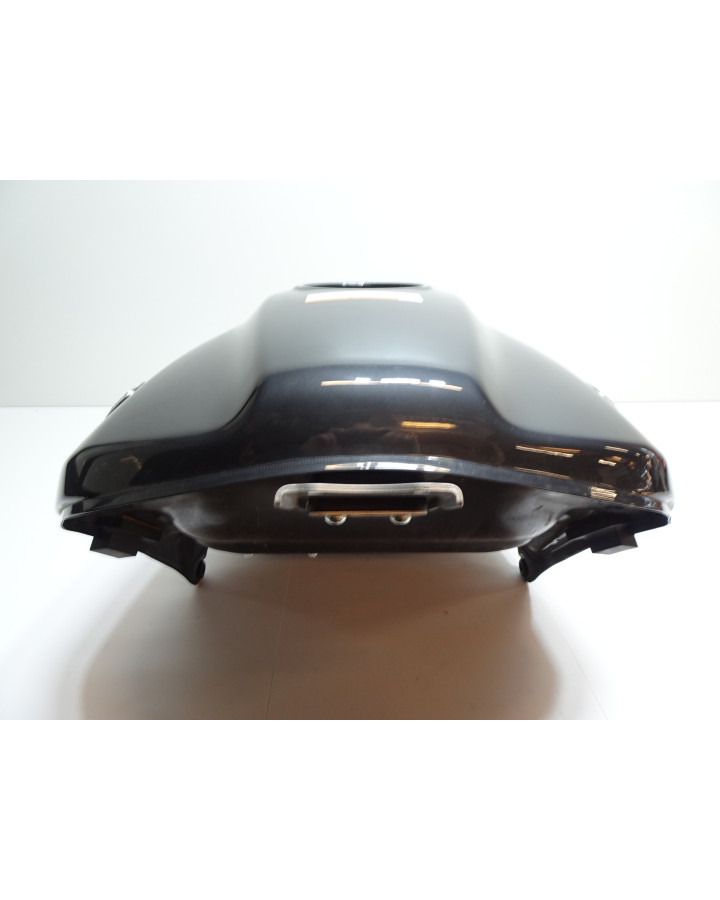 Yamaha FJR 1300, bränsletank