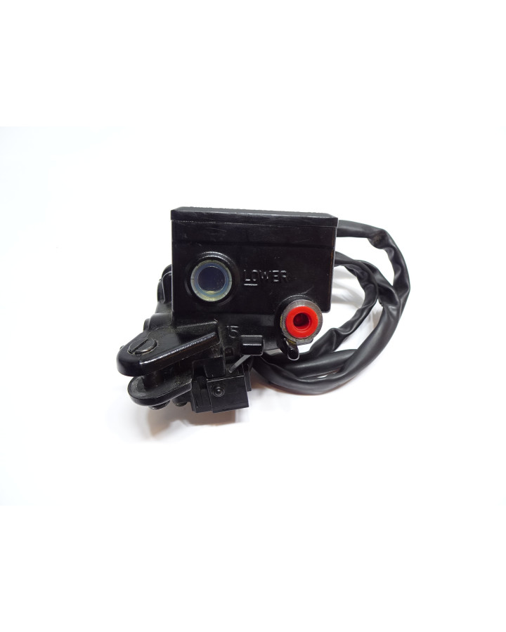 Yamaha FJR 1300, bromscylinder fram