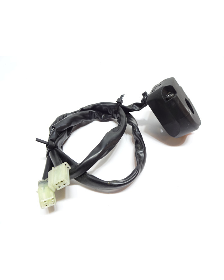 Yamaha FJR 1300, omkopplare höger