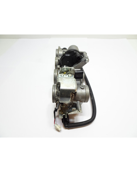 Yamaha FJR 1300, gasspjäll/insprut