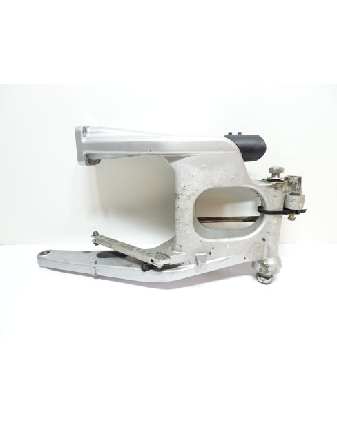 Yamaha FJR 1300, sving 2