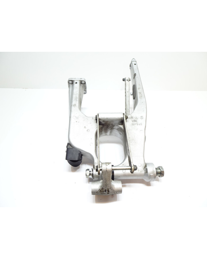 Yamaha FJR 1300, sving