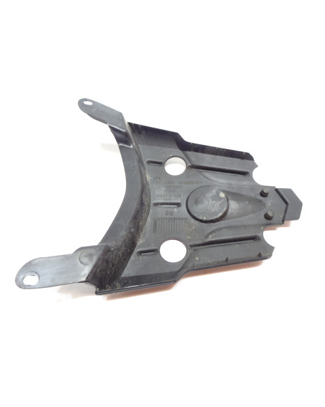 BMW F650GS, bakre mittkåpa