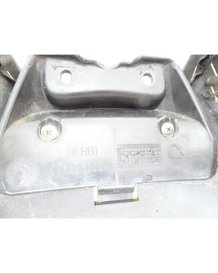 Derbi Senda/Gilera SMT, sadel