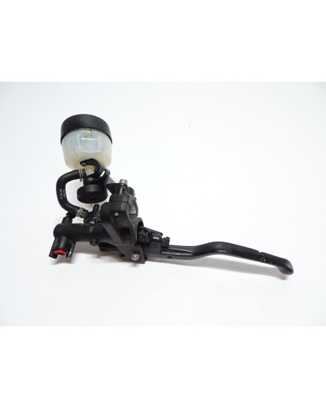 BMW F650GS, bromscylinder fram