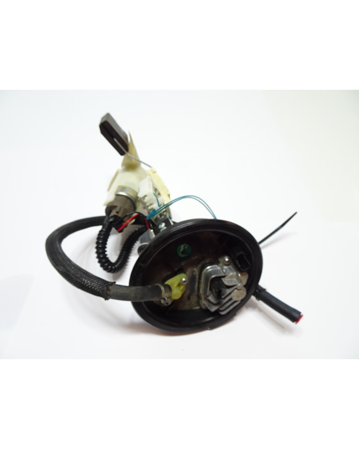 BMW F650GS, bränslepump