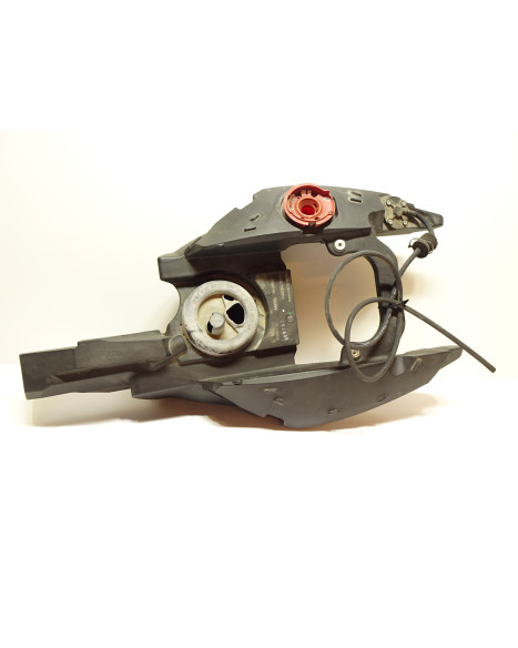 BMW F650GS, bränsletank