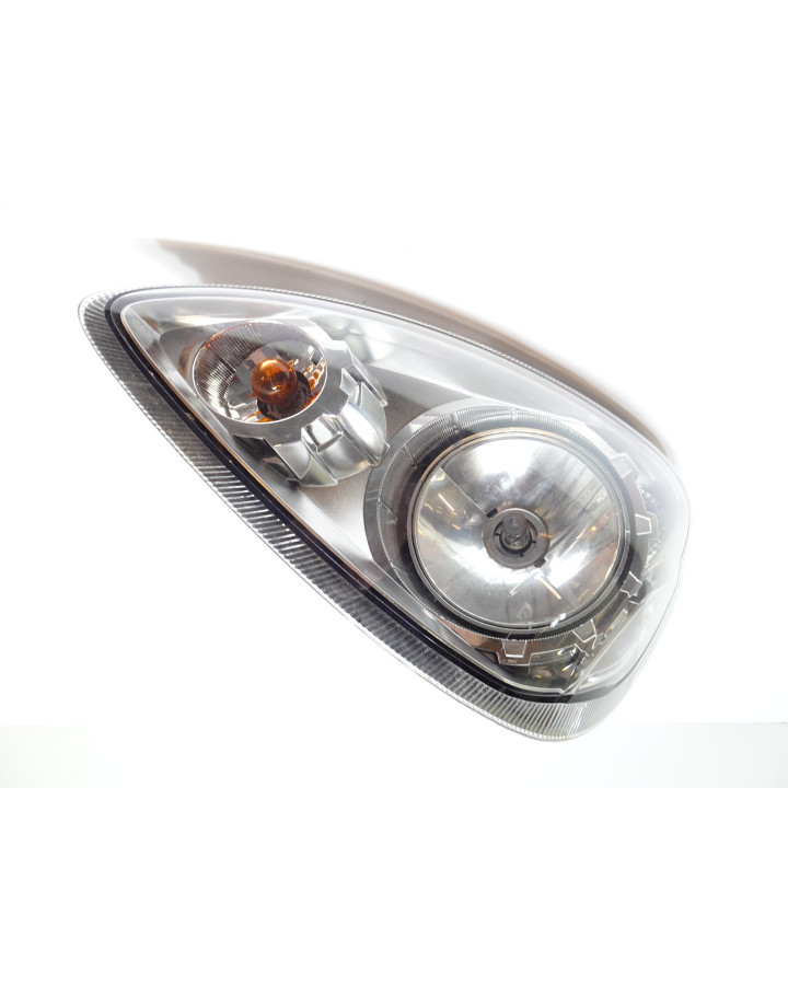 Ligier JS RC / Microcar MGO/F8C, framlykta vänster