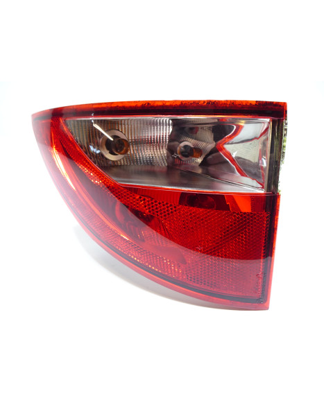 Aixam S9, baklykta vänster