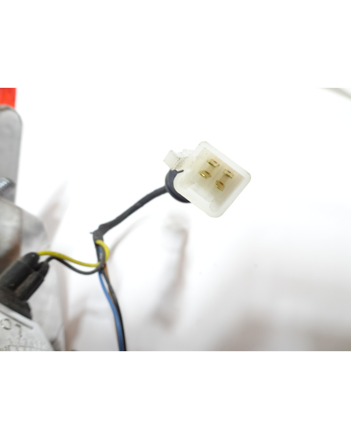 Aixam S9, baklykta vänster