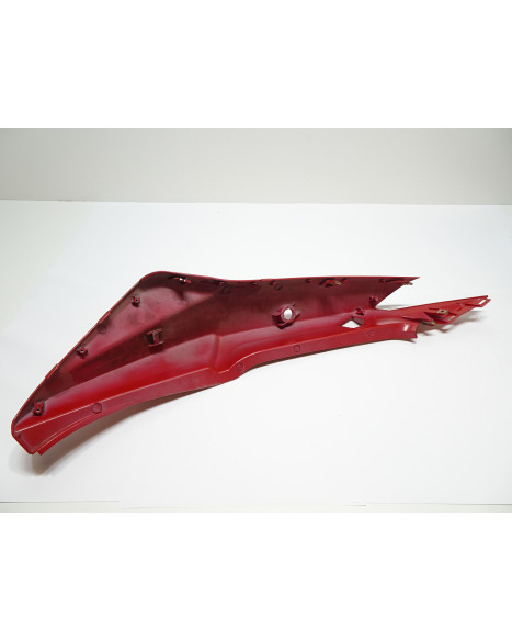 Kymco Super 8, bakre sidokåpa vänster