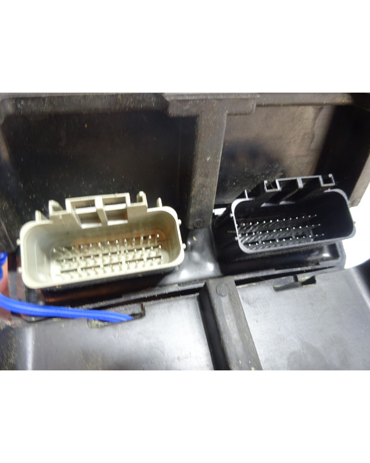 Kawasaki ZX10R, hjälpstyrbox