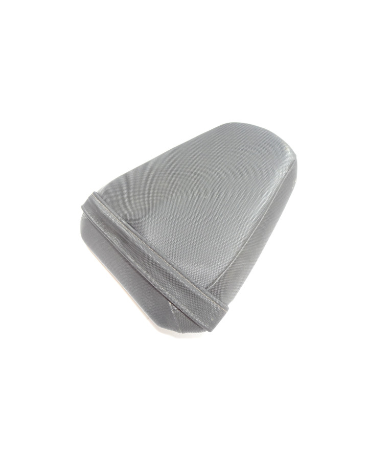 Suzuki GSX-R1000, passagerarsadel