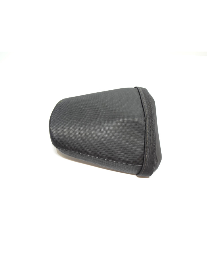 Suzuki GSX-R1000, passagerarsadel