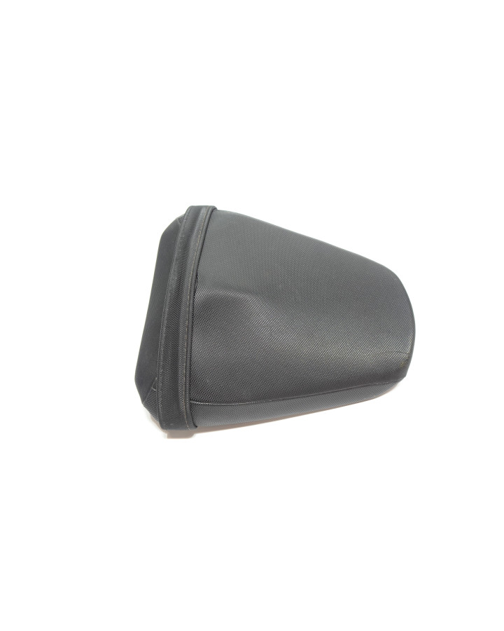 Suzuki GSX-R1000, passagerarsadel