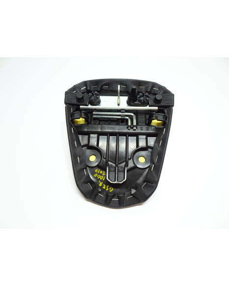 Suzuki GSX-R1000, passagerarsadel