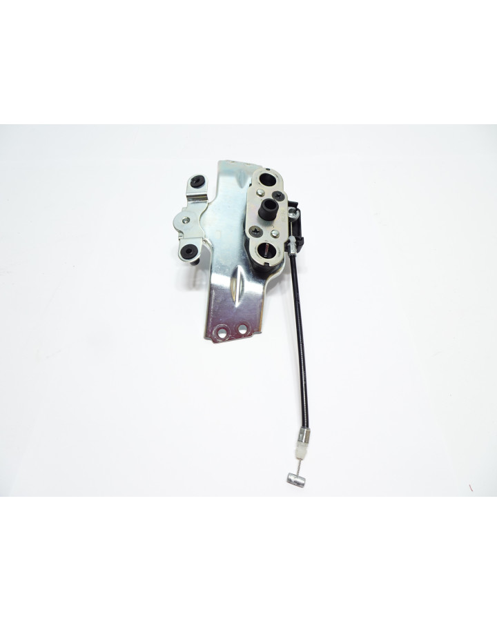 Suzuki GSX-8S, sadellås