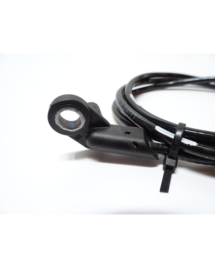 Suzuki GSX-8S, ABS-givare bak