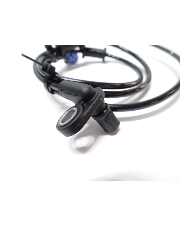 Suzuki GSX-8S, ABS-givare fram