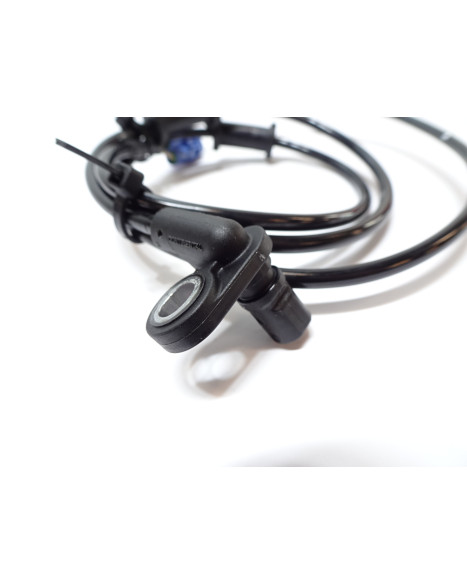 Suzuki GSX-8S, ABS-givare fram