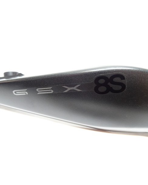 Suzuki GSX-8S, bakre sidokåpa höger 2