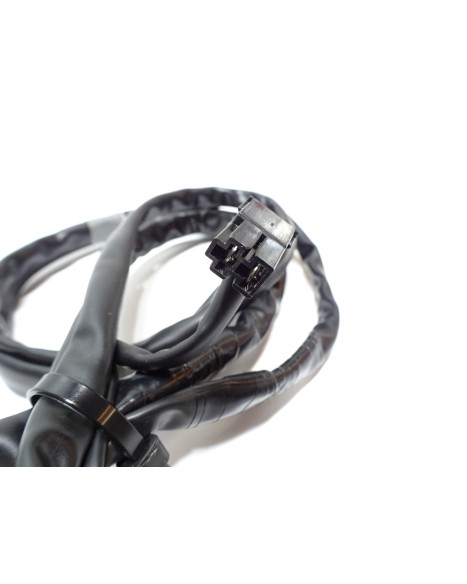 Suzuki GSX-8S, omkopplare med handtag höger