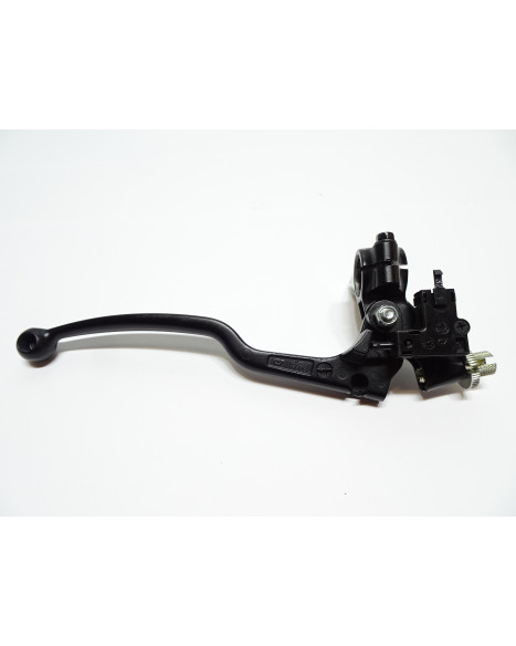 Suzuki GSX-8S, kopplingsklove med grepp