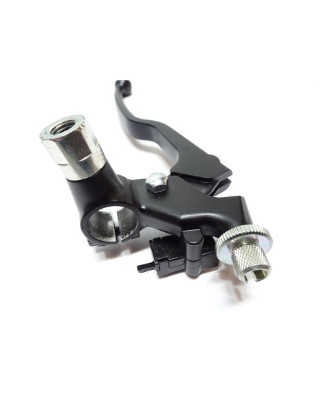 Suzuki GSX-8S, kopplingsklove med grepp