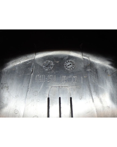 Suzuki GSX-8S, bakre mittkåpa