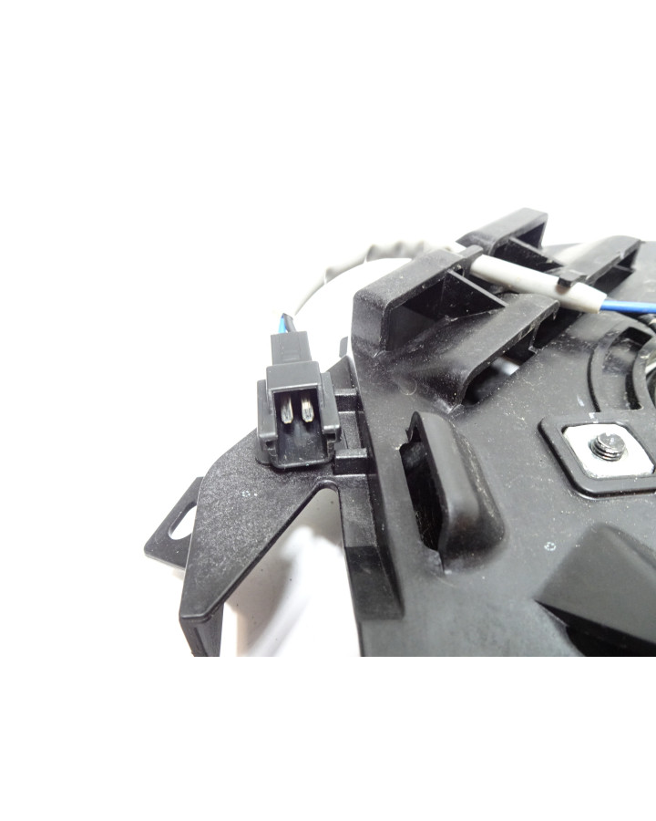 Suzuki GSX-8S, kylarfläkt