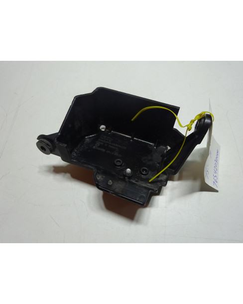 KTM 690 SMC, lock över ABS pump 2