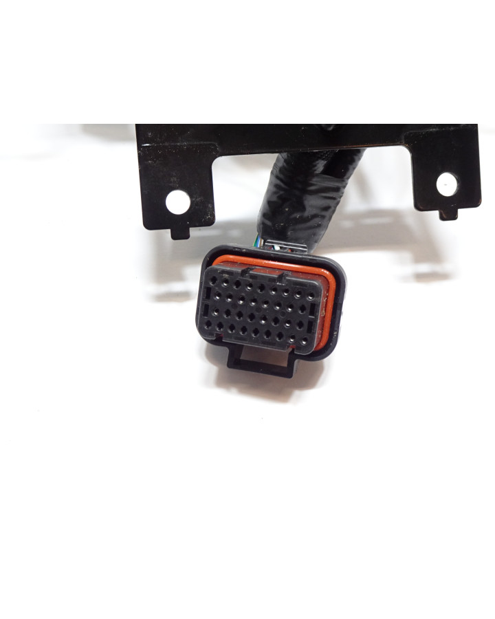 Suzuki GSX-8S, fäste hastighetsmätare/framlykta