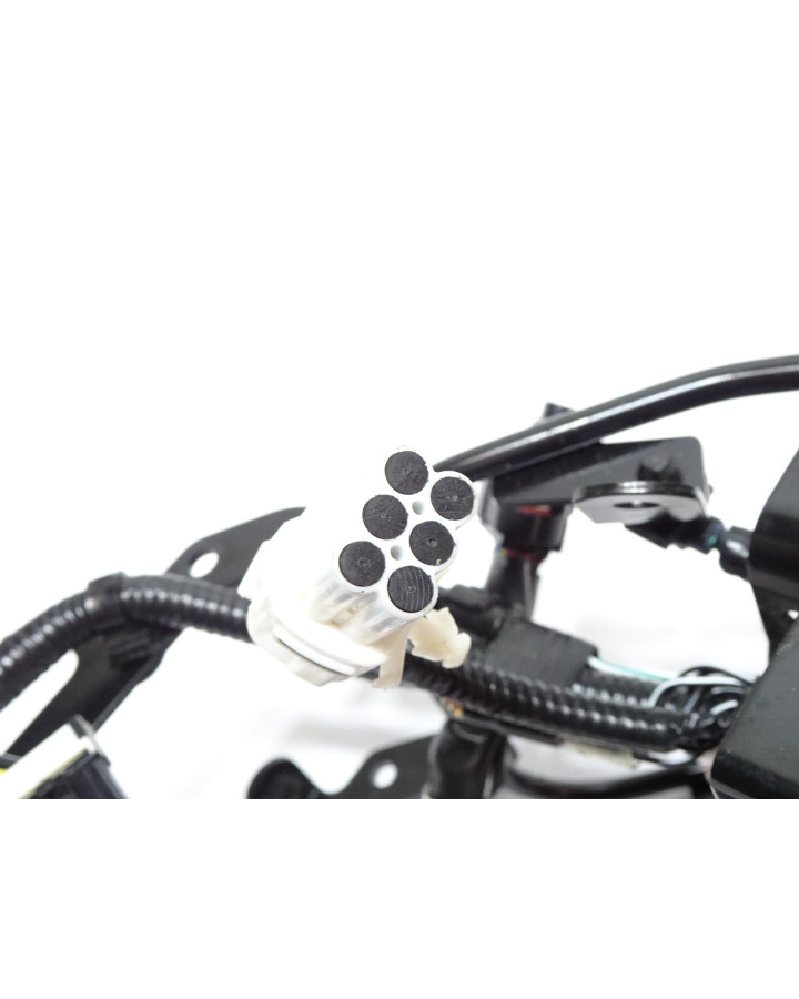 Suzuki GSX-8S, fäste hastighetsmätare/framlykta