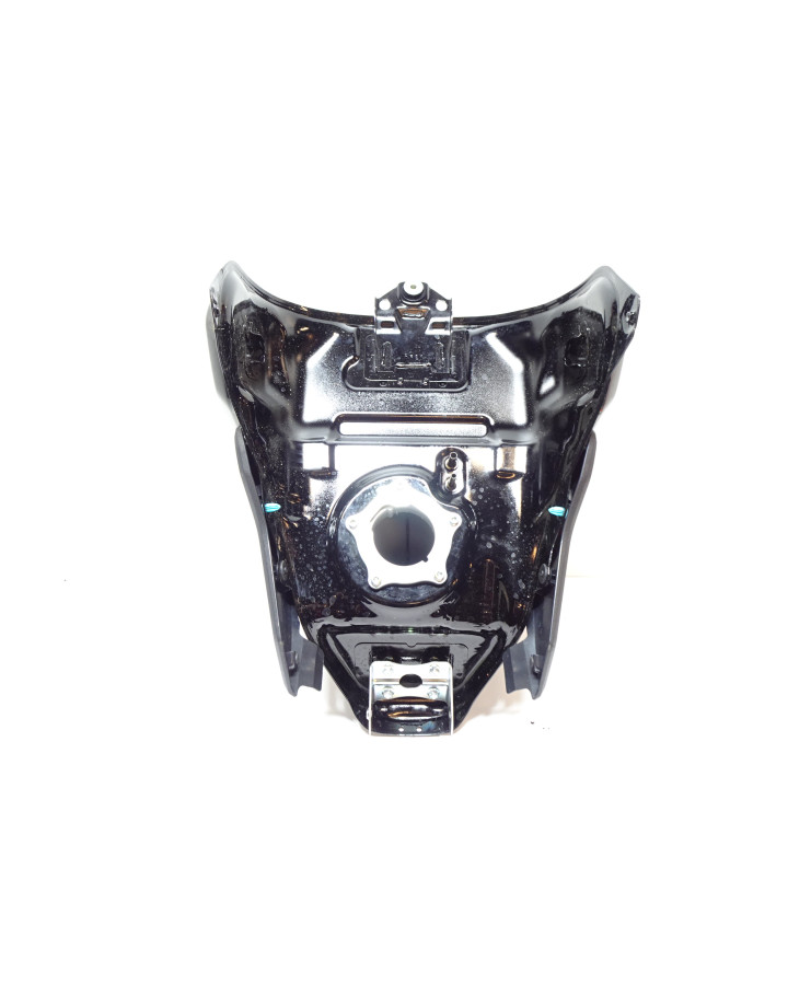 Suzuki GSX-8S, bränsletank